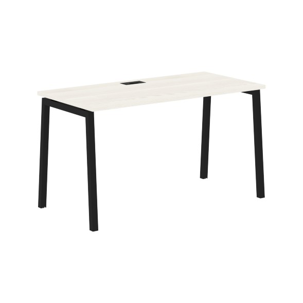 Стол прямой ELST 1367 1360х670х750 EDIS